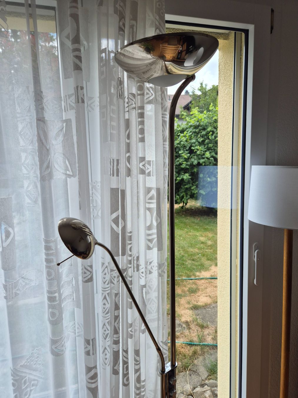 Lampes: Stehlampe – D'occasion à Niederwil SG par javatux