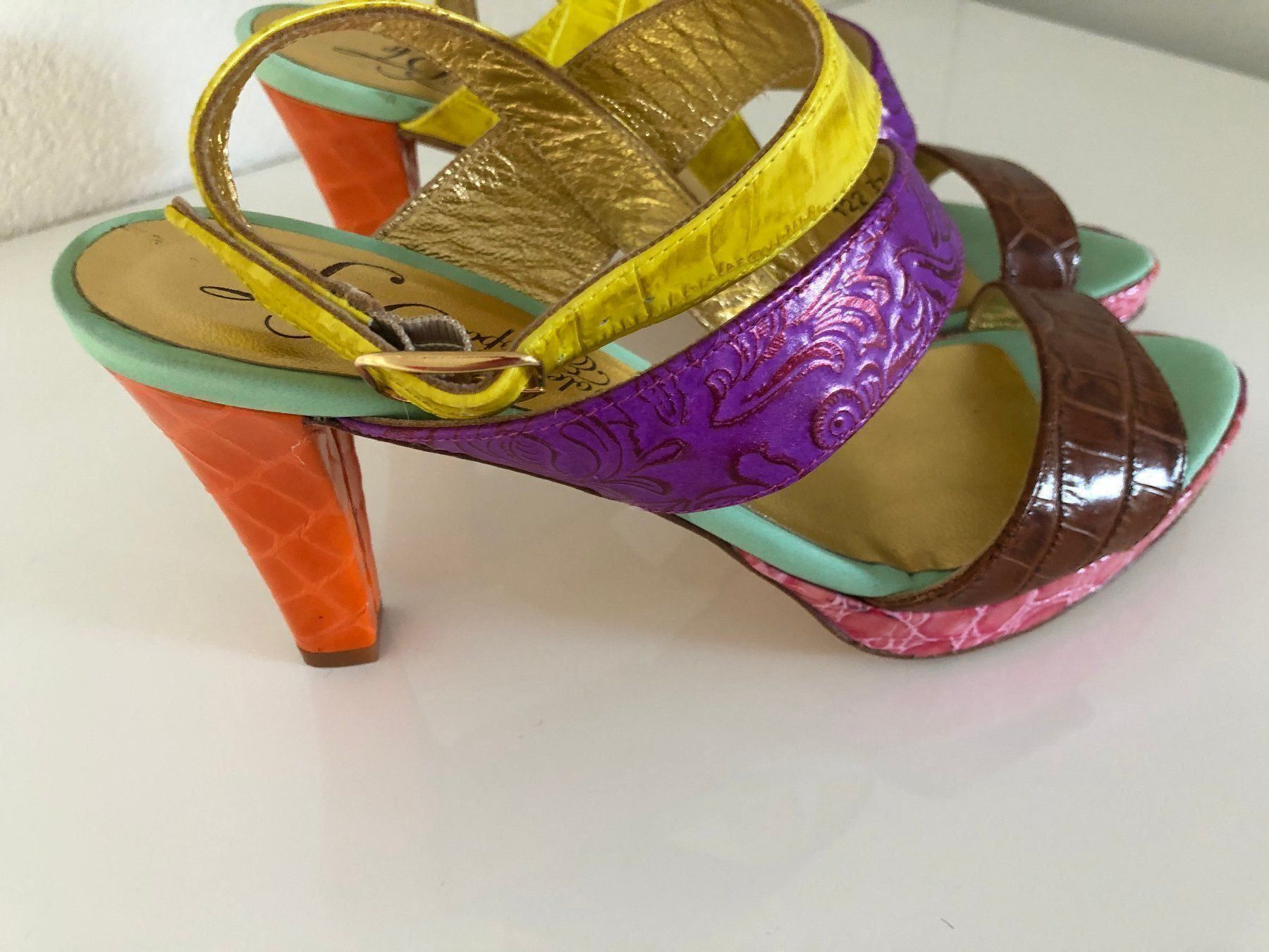 Scarpe da donna: Extravagante Ledersandaletten Gr. 37 – Nuovo (secondo la descrizione) da Uzwil venduto da langensteig 1