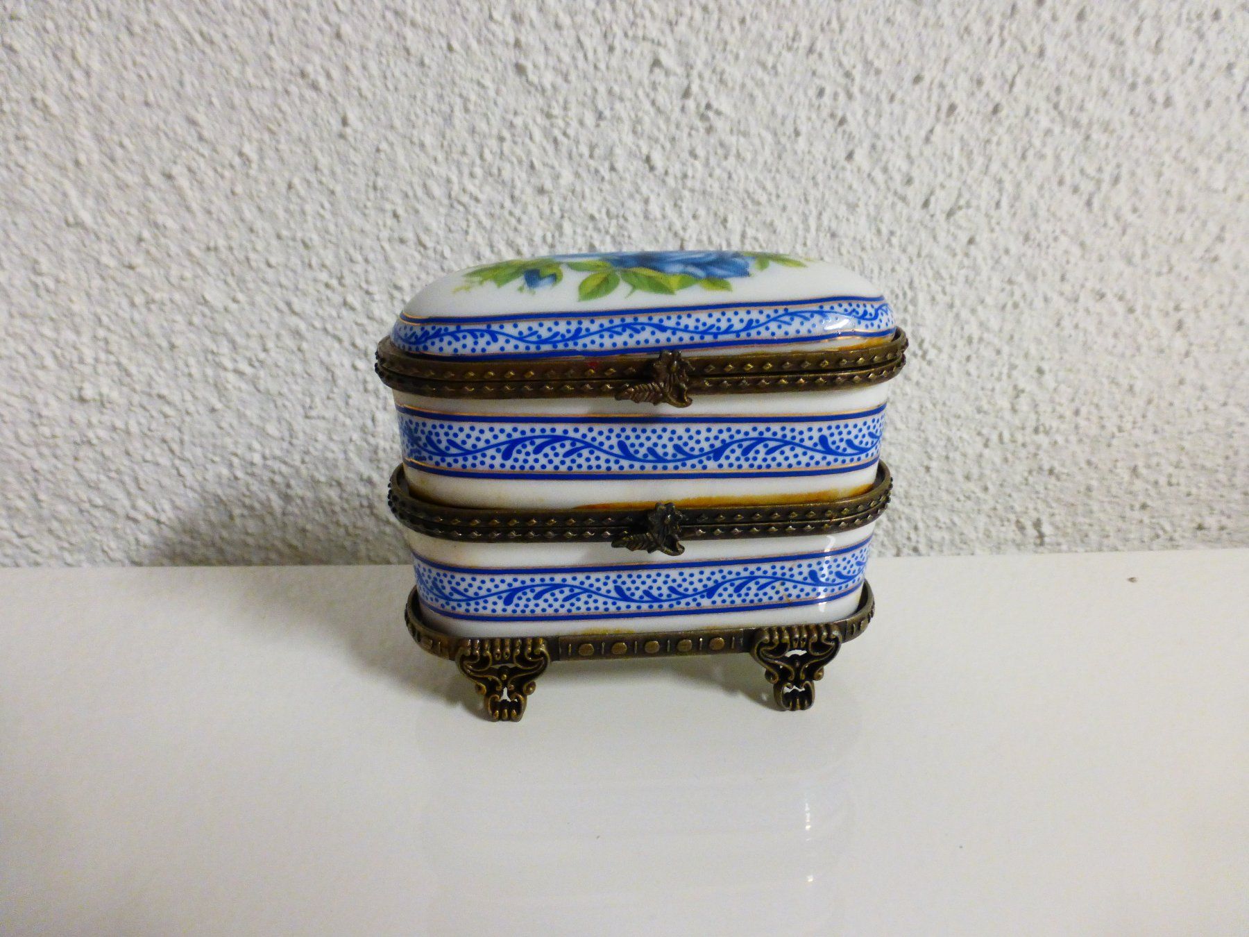 Tutte le decorazioni: Porzellan Dose – Usato da Winterthur venduto da Isi66