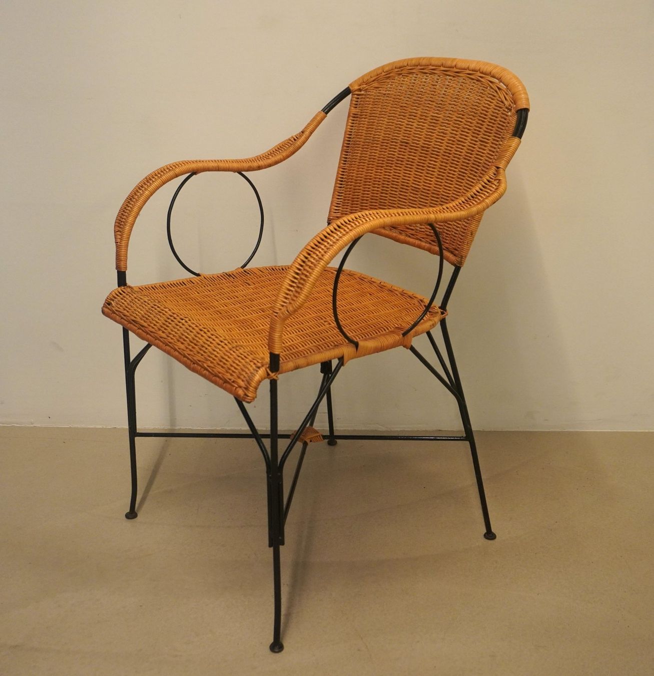 Stühle: Korbsessel/Korbstuhl (HE85) – Gebraucht aus Basel von B.W.B. 1