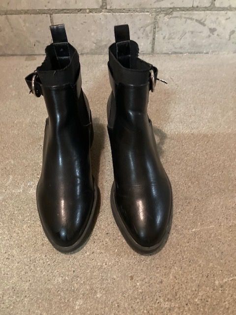 Scarpe da donna: Stiefelette – Usato da Lufingen venduto da Montreux 2