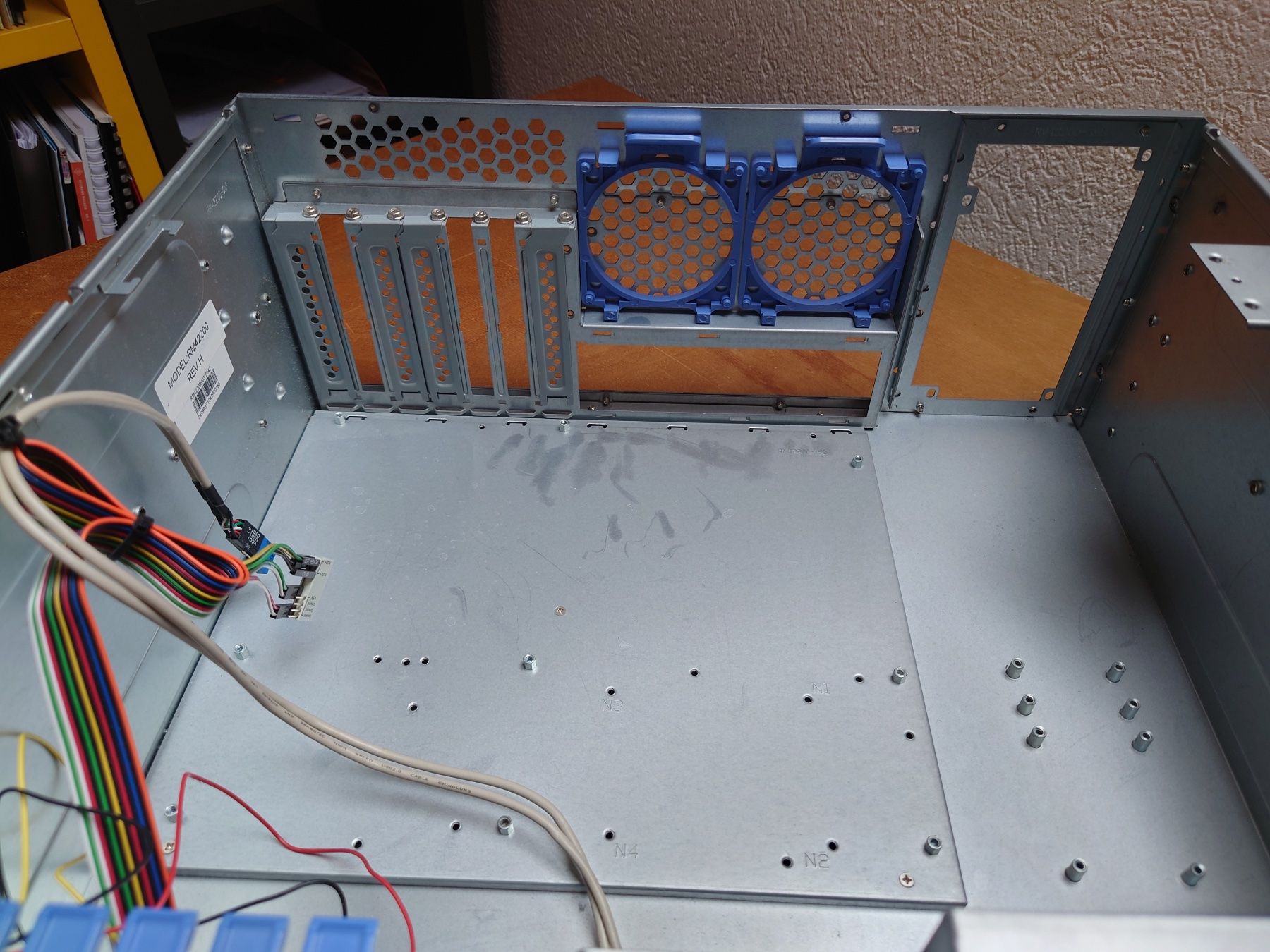 Custodie: 19 Zoll PC-Gehäuse – Usato da Menziken venduto da jonasmeyer 3