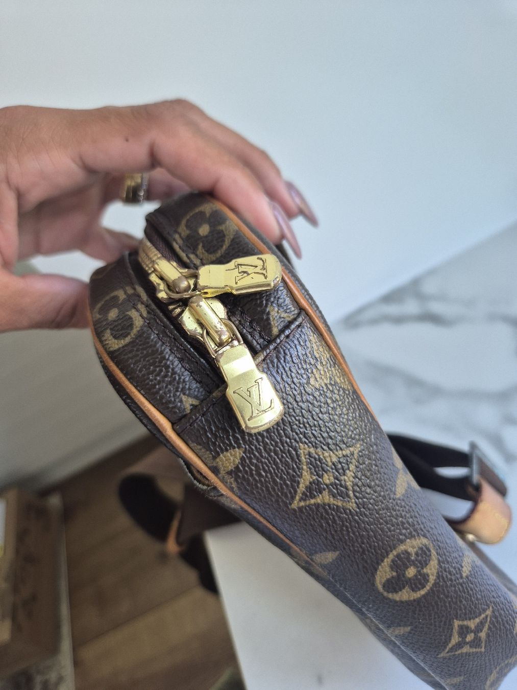 Louis Vuitton Sacs femmes: Louis Vuitton Pochette Gange – D'occasion à Weisslingen par Airgate 6