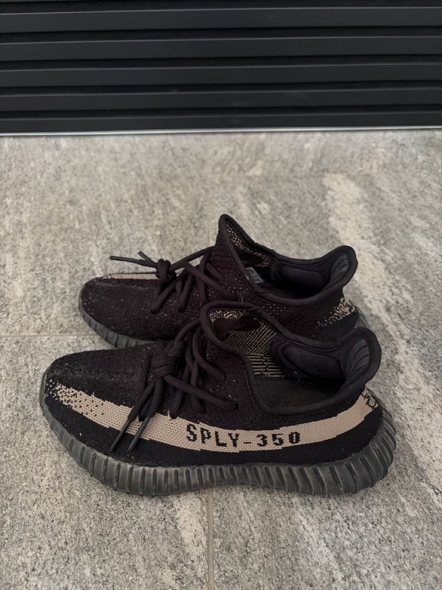 Adidas Scarpe da uomo: Yeezy - 38  – Usato da Davesco-Soragno venduto da Chichijango 1
