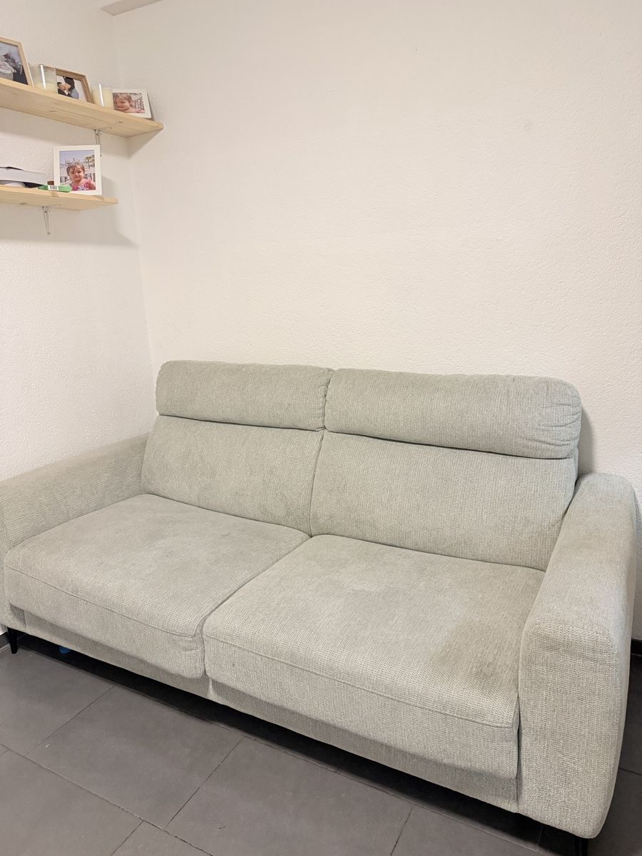 Sofas: Foldable Sofa Bed in Grey Fabric Good Condition – D'occasion à St. Gallen par ain_7vm9