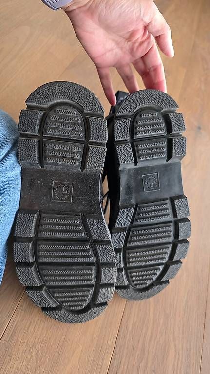 Scarpe da uomo: dr. martens, schwarz gr 39 – Usato da Zuzwil SG venduto da motomania076 4