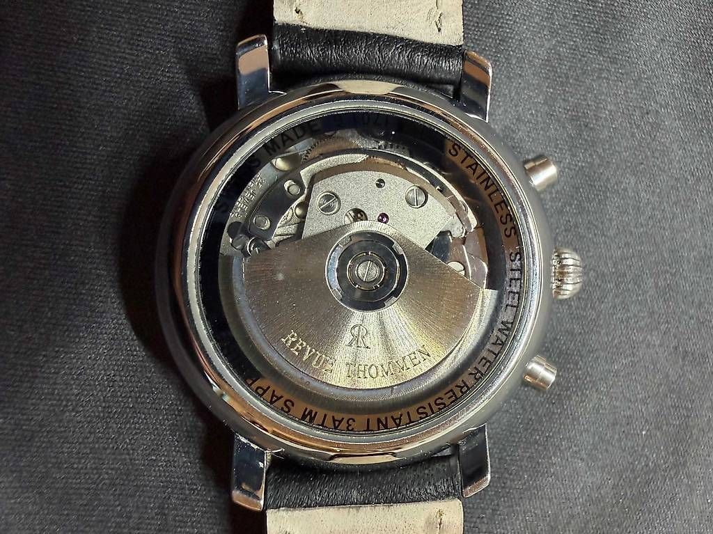 Revue Thommen Montres: Revue Thommen Vintage Automatic Chronograph – D'occasion à Hessigkofen par Ryanhu1 1