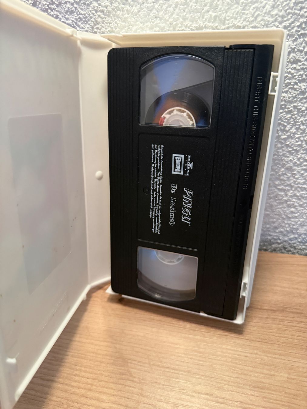 Tutti i VHS: VHS Pingu de Lusbueb – Usato da Steffisburg venduto da Copy22 2