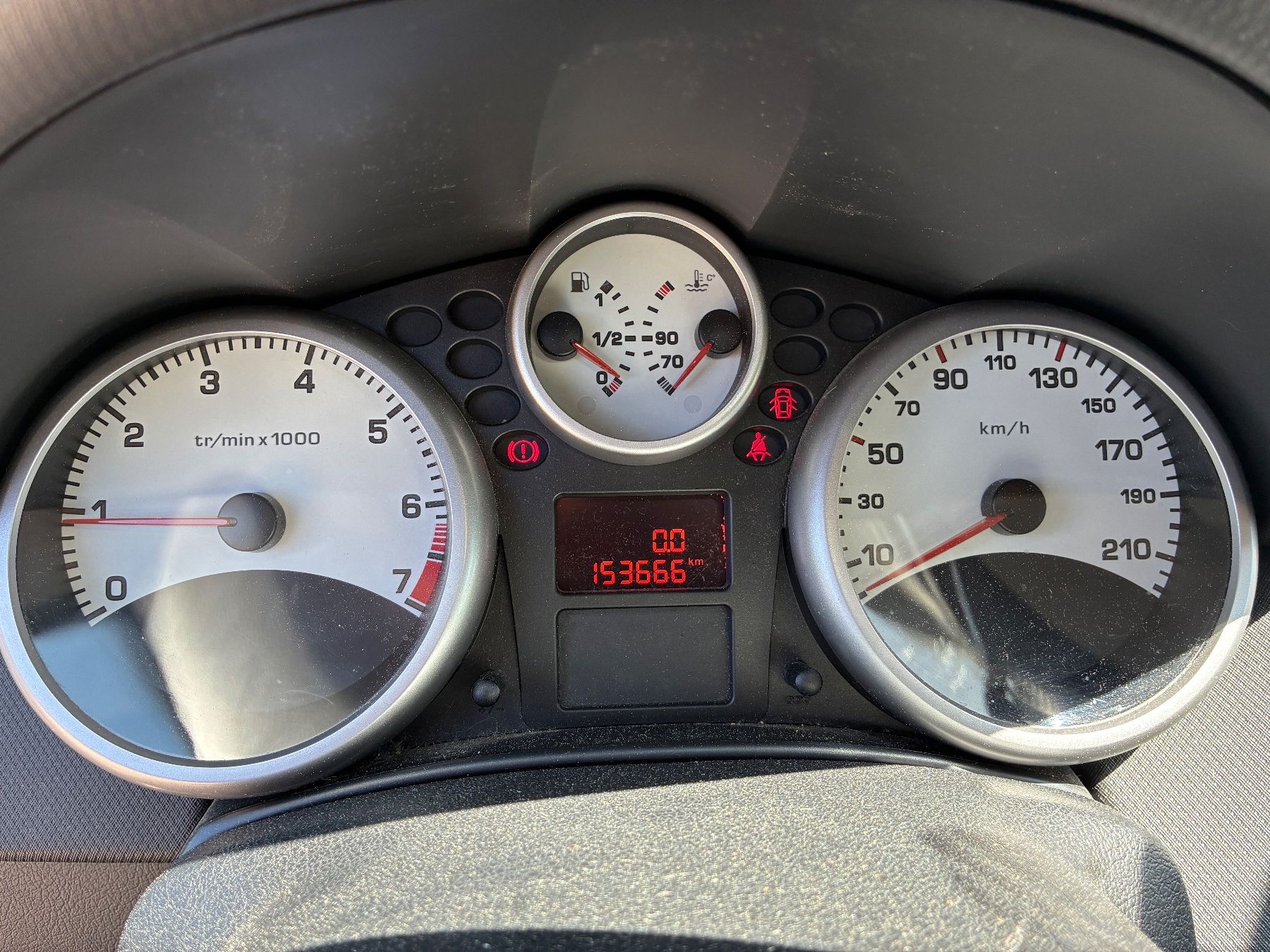 Peugeot Autos: Peugeot 207 1.4 16V – Gebraucht aus Brunnadern von rico.bodmer 7
