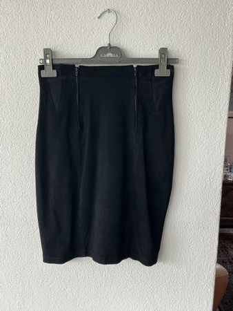 Jupe courte en cuir véritable, Vera Pelle, noire, doublée (