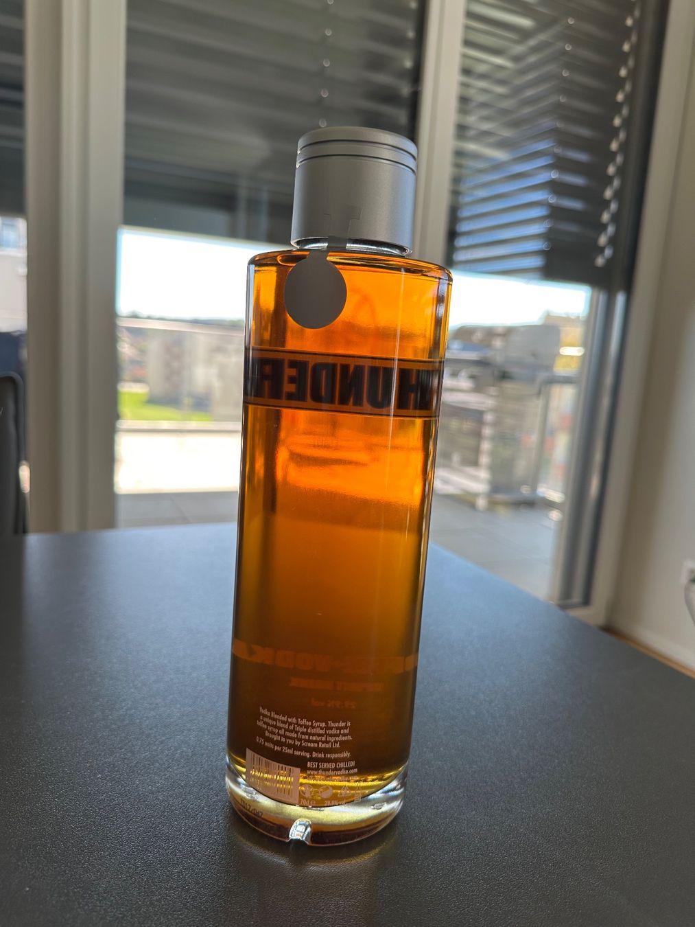 Absolut Vodka Bevande alcoliche: Vodka Thunder (Toffee) , ungeöffnet, 0.7l – Nuovo e nell'imballaggio originale da Weinfelden venduto da dyildiz69 1