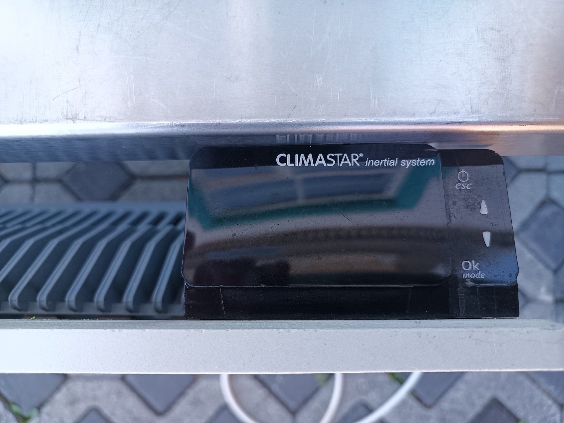 Radiatori: Climastar interial System Infrarot Heizung – Usato da Oberegg venduto da A-Z.Handel.Loehrer 3