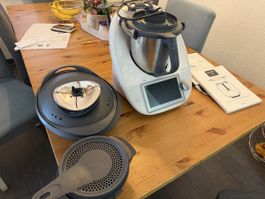 Thermomix TM6 mit viel Zubehör