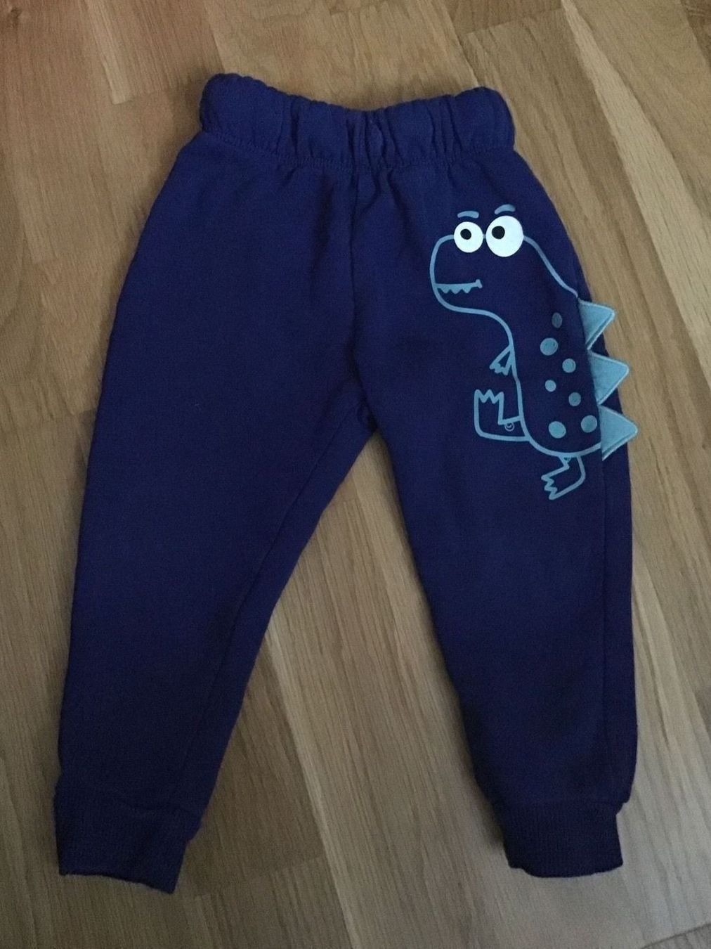 Pantalons: Hose/Trainer  "Dino" Gr. 74-80 – D'occasion à Seuzach par Tureda 1