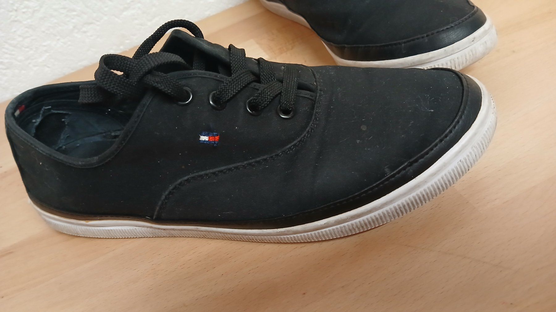 Tommy Hilfiger Scarpe da donna: Tommy Hilfiger Schuhe, schwarz, Grösse 38 – Usato da Schalchen venduto da Ayrastark