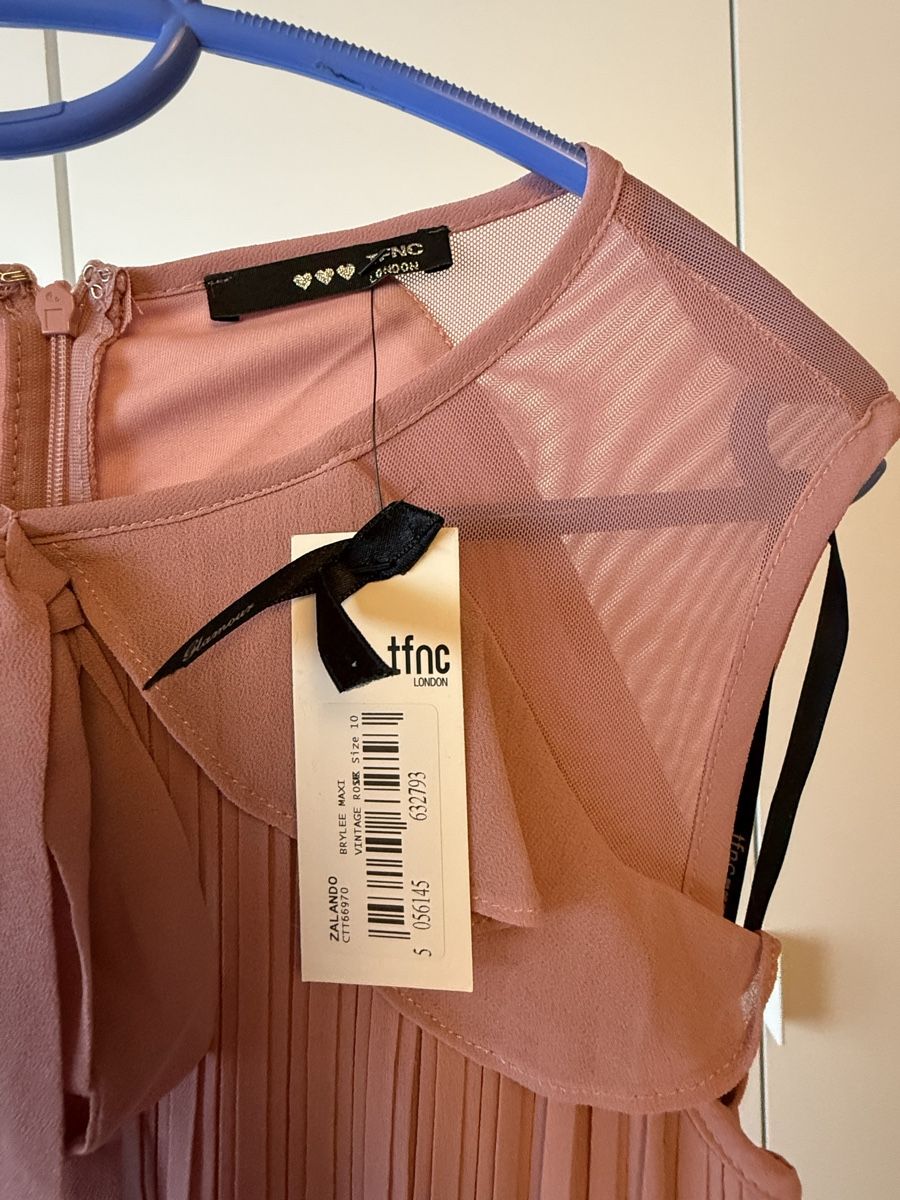 Vestiti: Neuwertiges Abendkleid von Tnfc, Grösse 38 – Nuovo (secondo la descrizione) da Seedorf BE venduto da the_wd2t 7