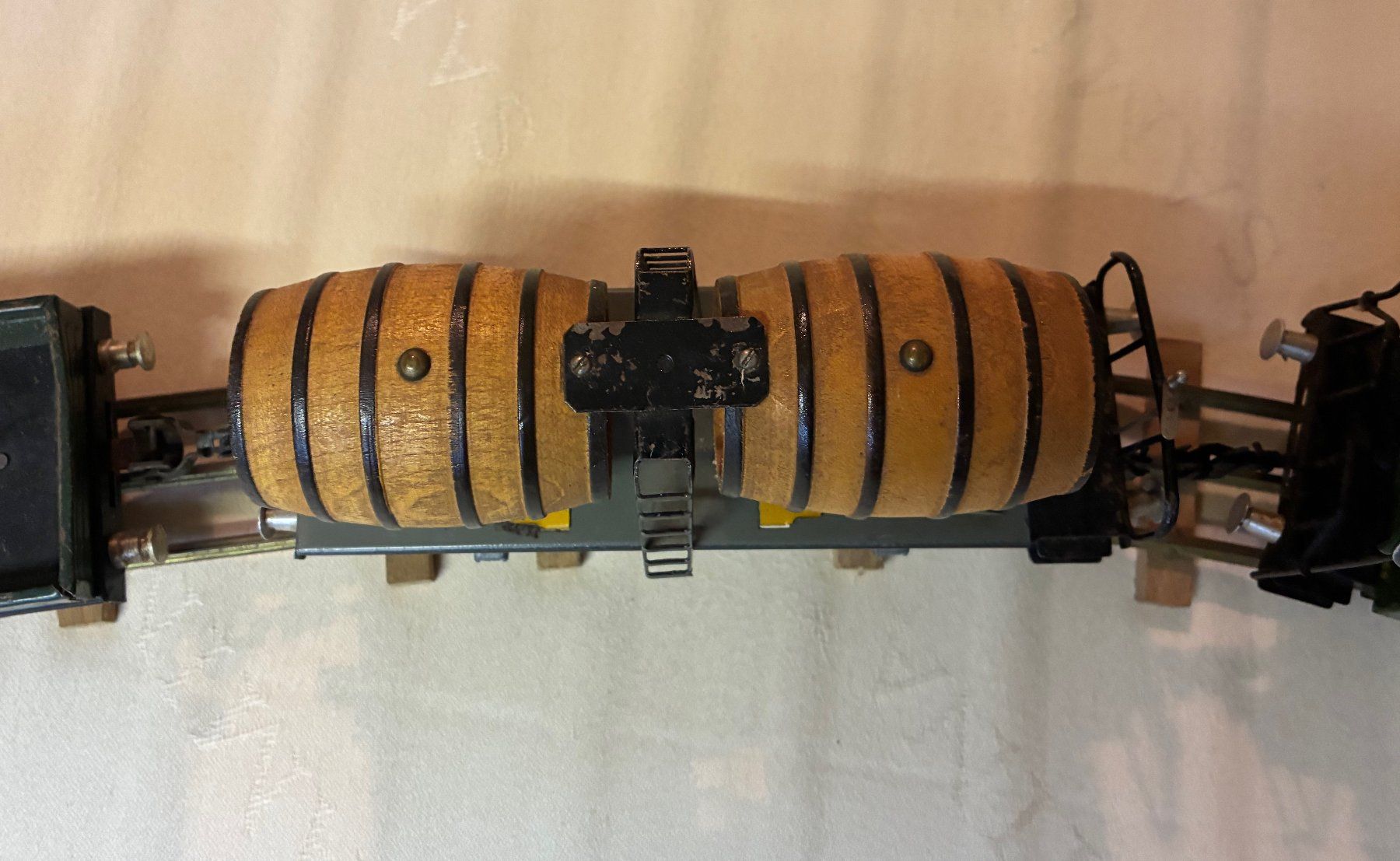 Buco Modellini di ferrovie: Buco Modell Eisenbahnwagen 4 Stk., Spur 0, 32mm – Usato da Uznach venduto da Kas-Fri 7