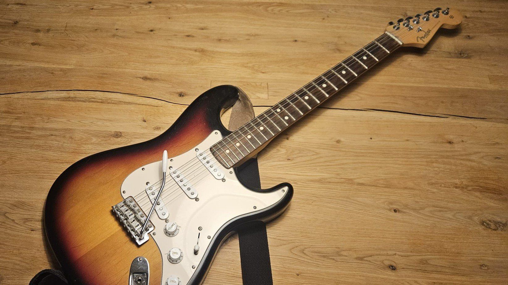 Fender Strumenti musicali: Fender Stratocaster für Beginner oder Fortgeschrittene – Usato da Bischofszell venduto da mar_7mxs 1