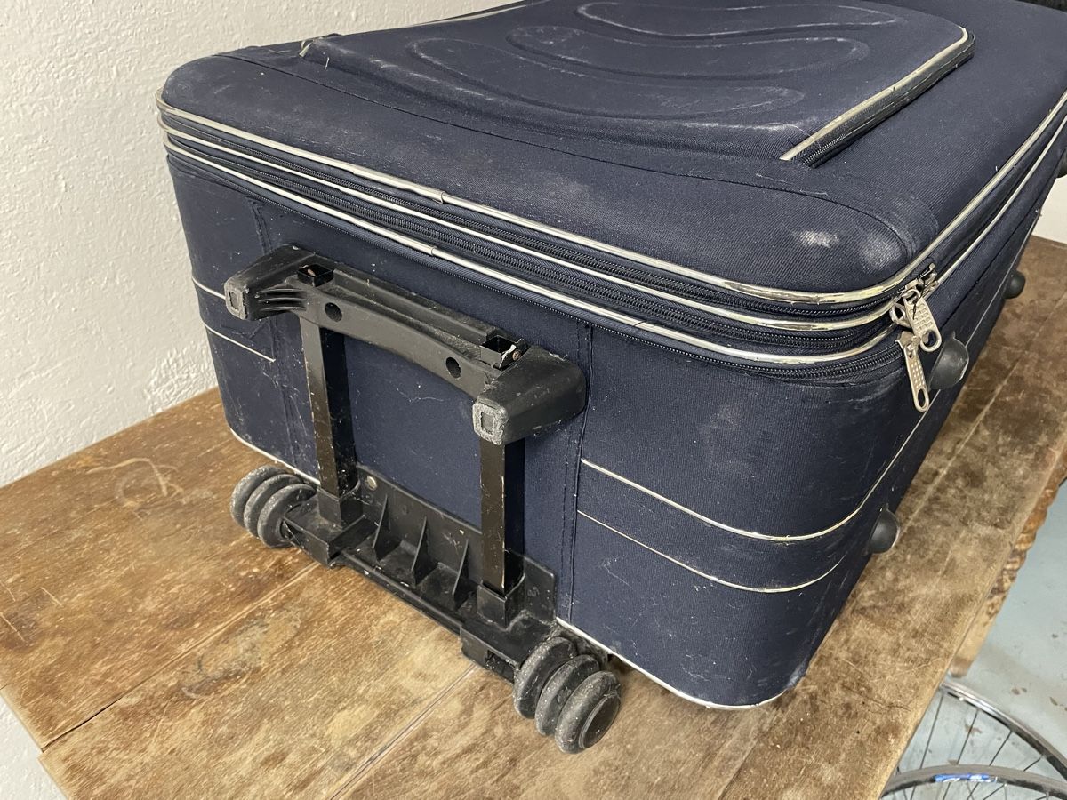 Valigie: sehr grosser Koffer – Usato da Zürich venduto da cocoloewe 2