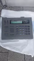 Roland Human Rhythm Composer R-8 inkl Jazz Brush Karte