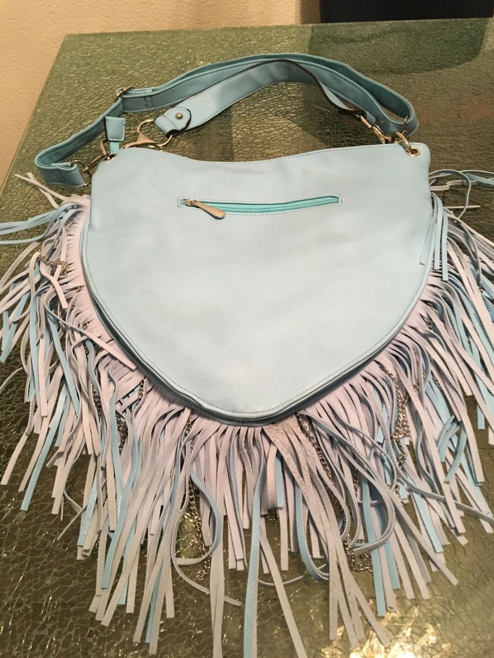 Taschen für Damen: schöne,neue hellblaue Tasche mit Fransen – Neu (gemäss Beschreibung) aus Oftringen von andrax 1