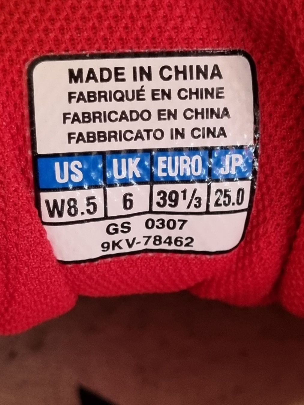 Scarpe da uomo: Turnschuhe Grösse 39 1/3 – Usato da Schönenwerd venduto da Chez_Mimi 2