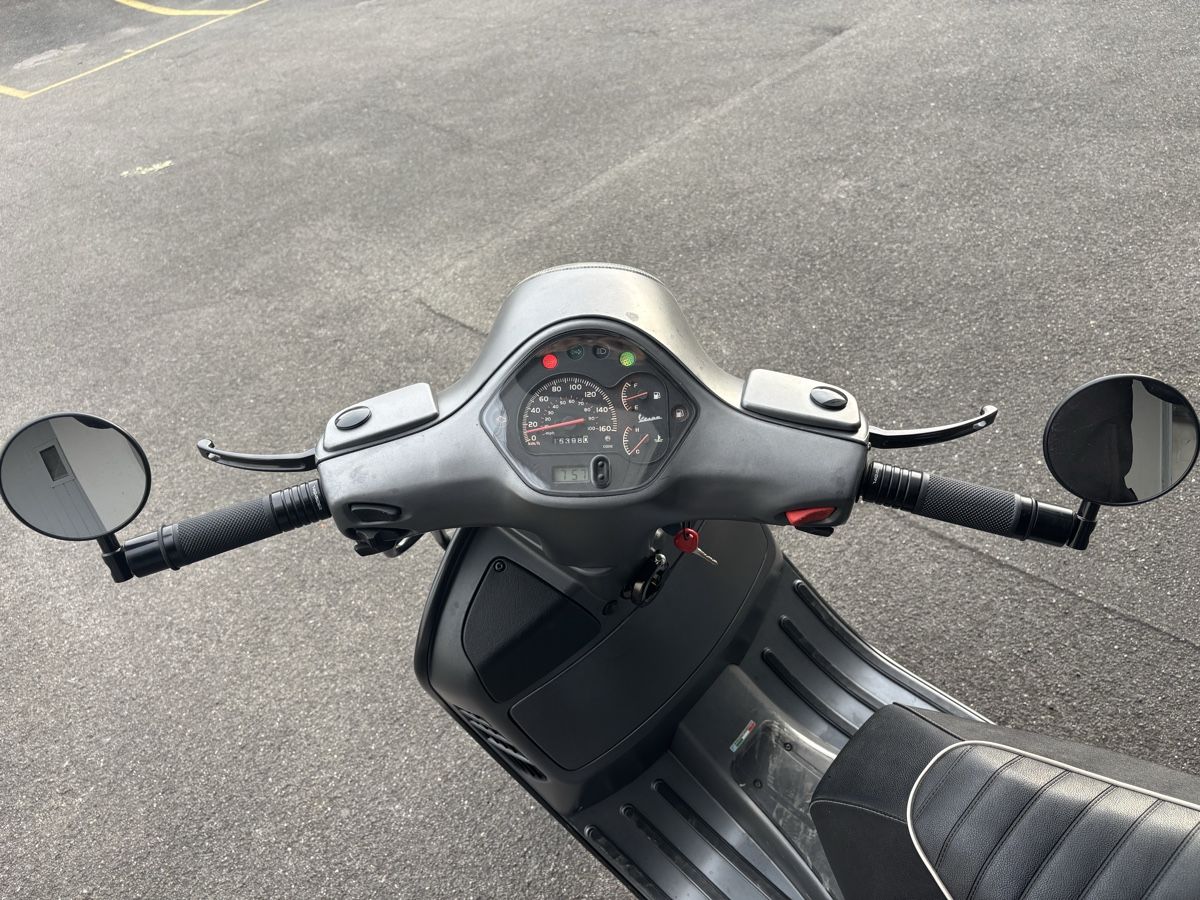 Vespa Scooter: Piaggio Vespa GTS 300 Super – Usato da Zürich venduto da Gantner2 6