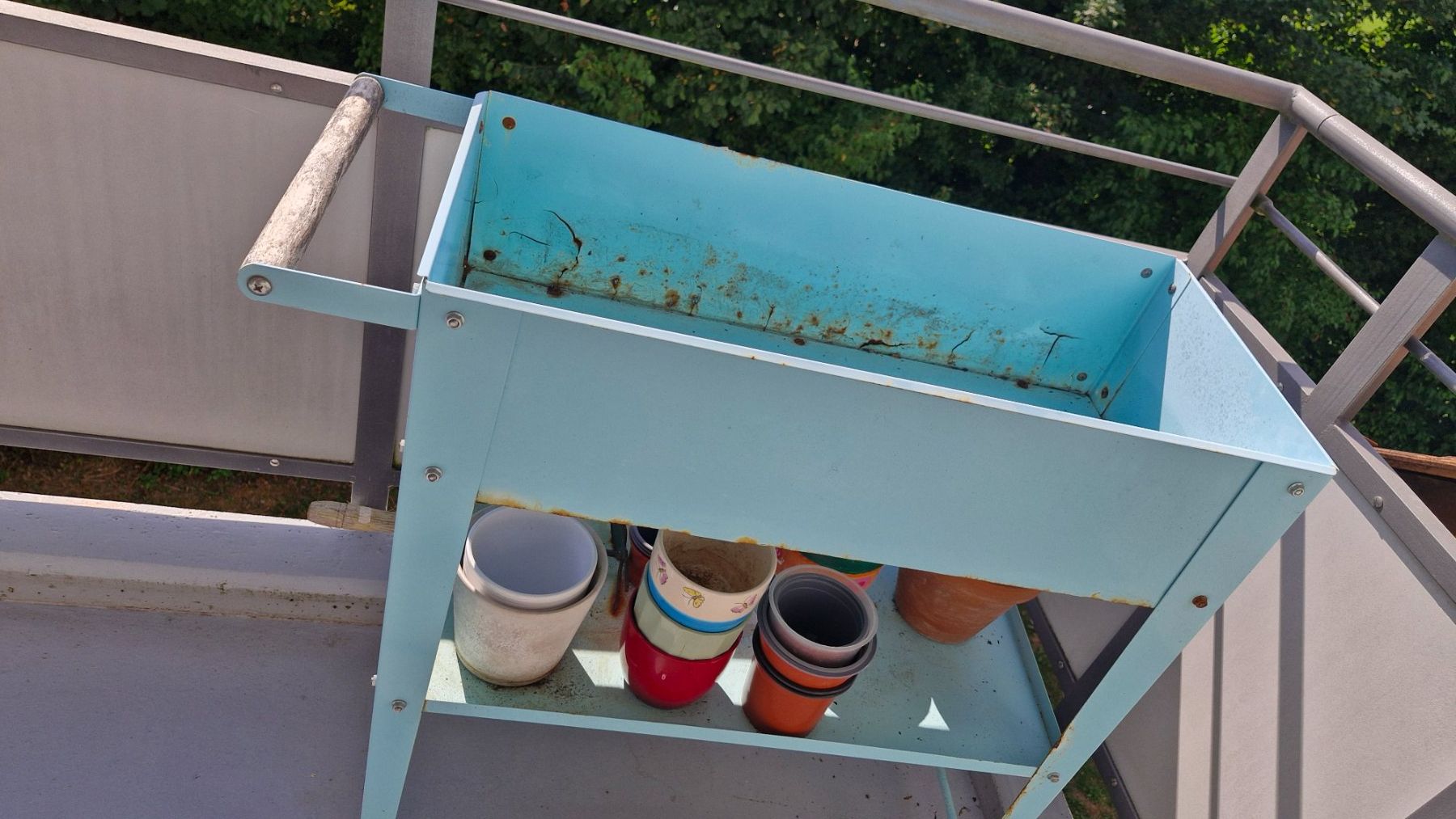 Auflagenboxen: Hochbeet türkis – Gebraucht aus Urdorf von srivelli 1