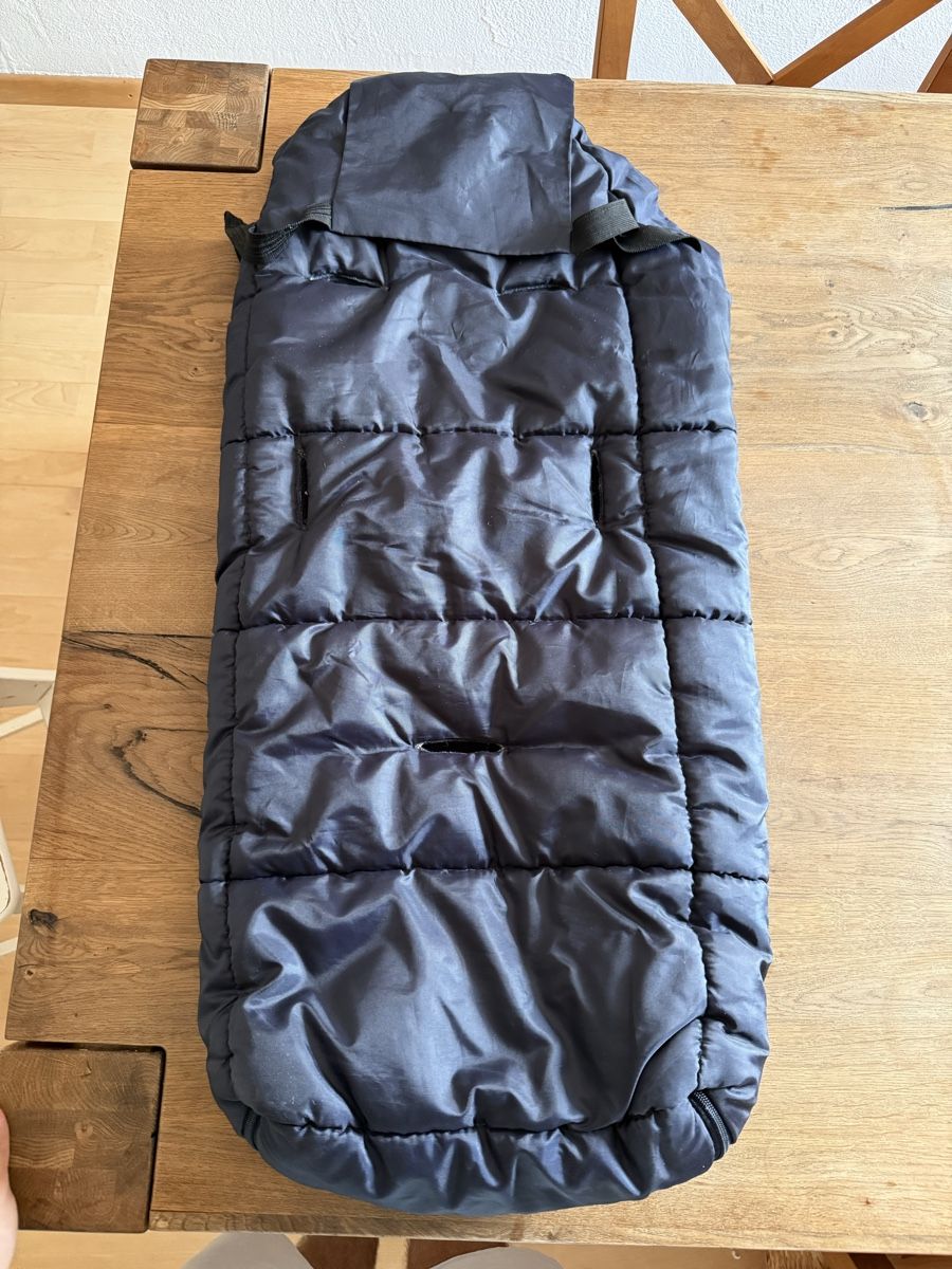 Sacchi a pelo: Baby Footmuff dark blue used condition – Usato da Höri venduto da Daniel.1992 3