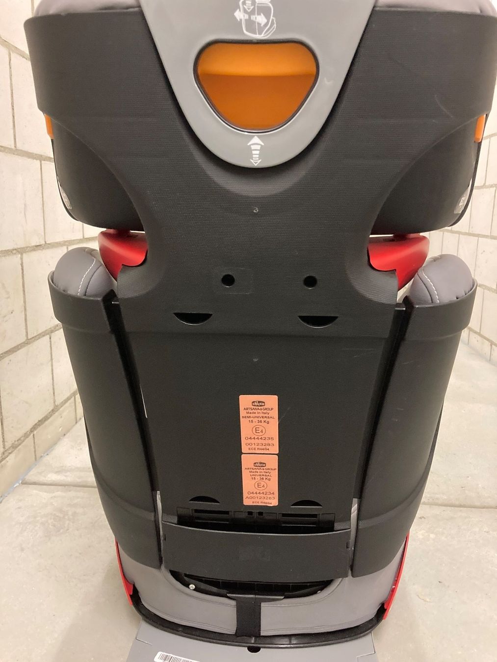 Chicco Seggiolini per auto: Chicco Kinderautositz wie neu! – Usato da Liestal venduto da pr03 3