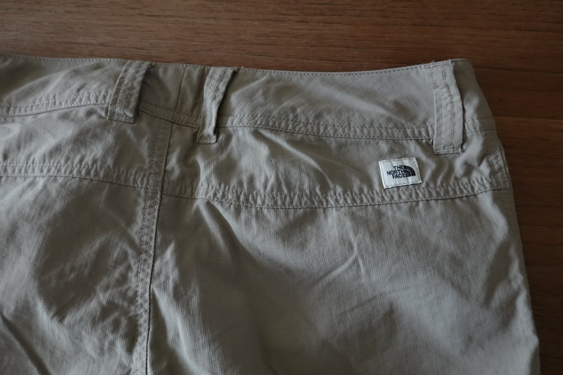 North Face Hosen: The North Face Wanderhose 3/4 Grösse 4 – Gebraucht aus Hausen AG von nordost 4