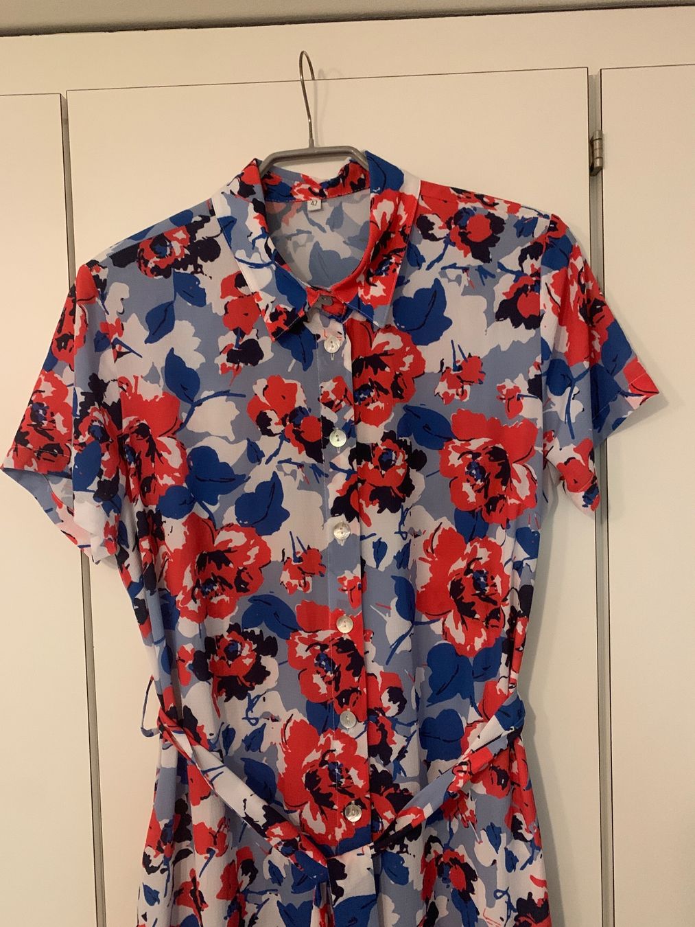 Kleider: Neue Kleid in 42 und 44 Grosse – Neu und originalverpackt aus Lausen von tiguan07 1