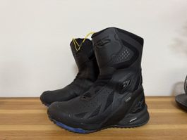 Motorradstiefel Alpinestars Grösse 43 Gore-Tex schwarz 