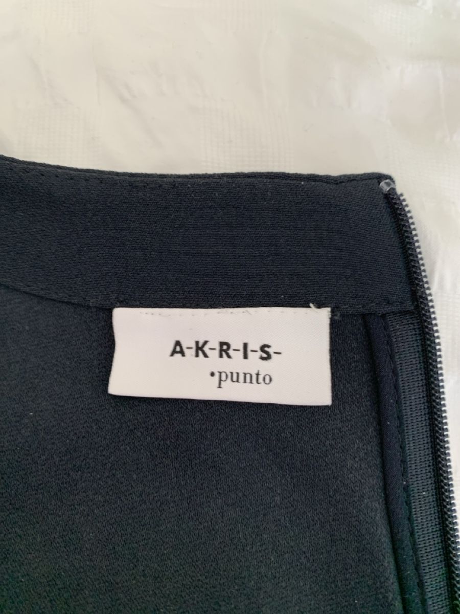 Akris Camicette: AKRIS: Elegante dunkelblaue Kurzarm-Bluse, 36 – Usato da Luzern venduto da paulablue 3