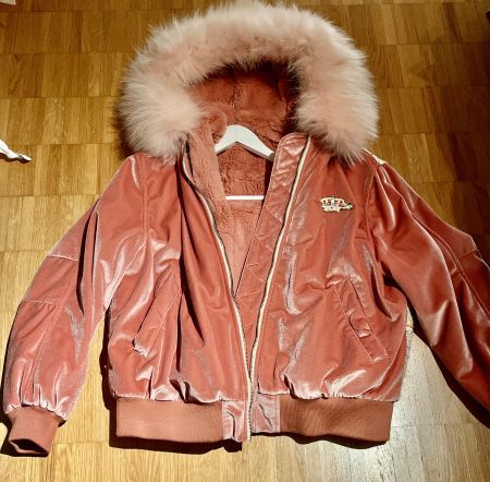 NEU - WINTERJACKE MIT INNENPELZ UND KAPUZE