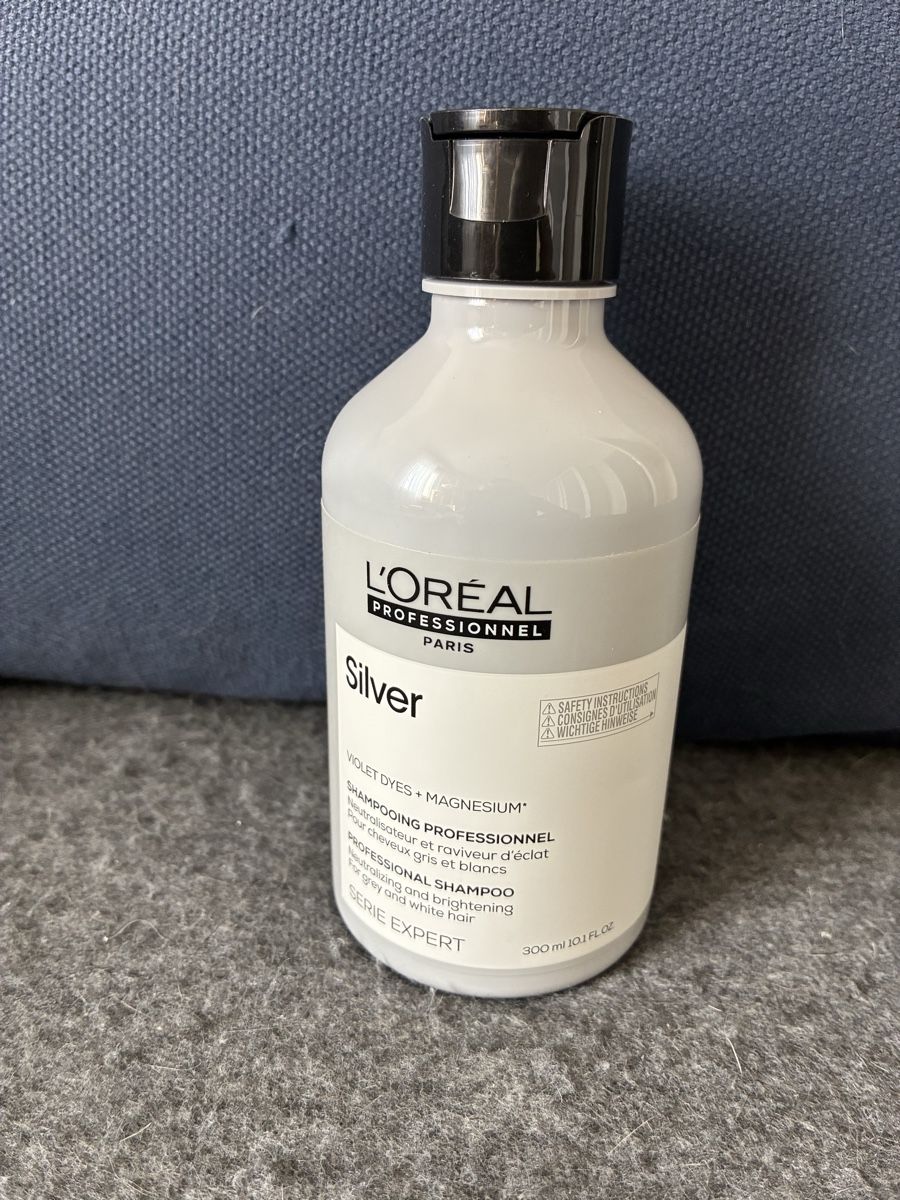 Tinte: L'Oréal Professionnel Silver Shampoo, Neu & Ungeöffnet! – Nuovo e nell'imballaggio originale da Bergdietikon venduto da parfume
