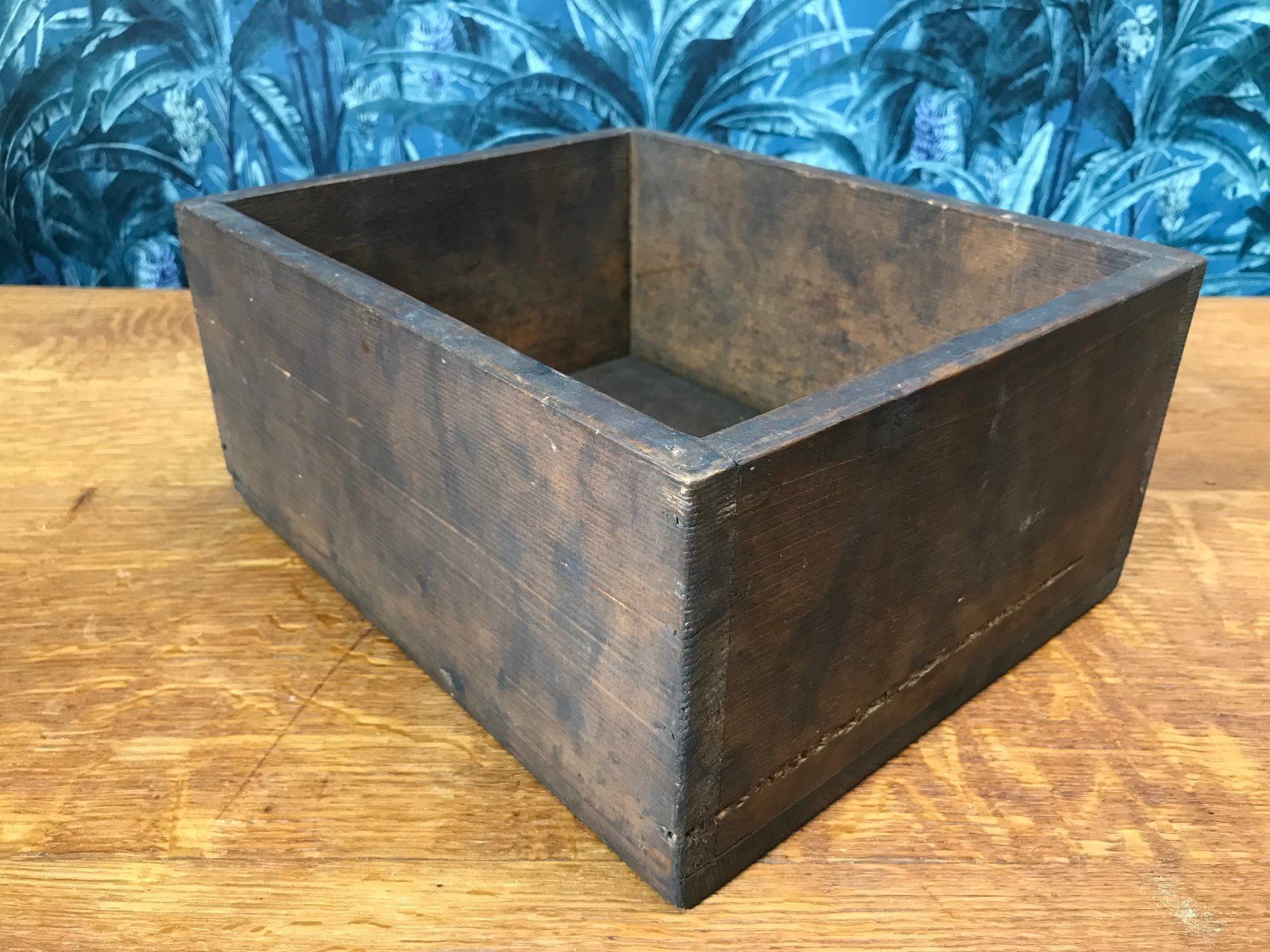 Casse di trasporto: Tolle antike Holzkiste, mit Schildhalter – Usato da Laufenburg venduto da industrial-silence 2