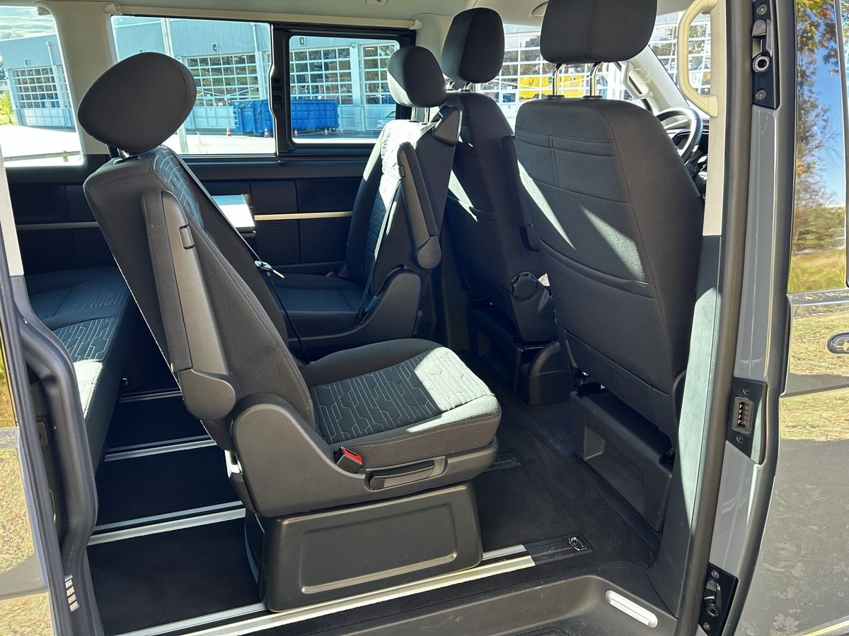 VW Automobili: VW Multivan T6.1 Family – Usato da Zug venduto da Bure0 8