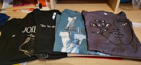 5 Damen T-Shirt gr. 4 x XXL(50/52) 1 x XL,  