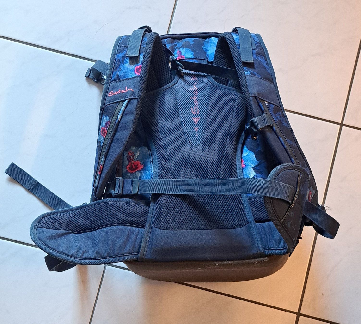 Satch Zaini: Schulrucksack der Marke Satch – Usato da Tägerig venduto da ronjatobilisa 2
