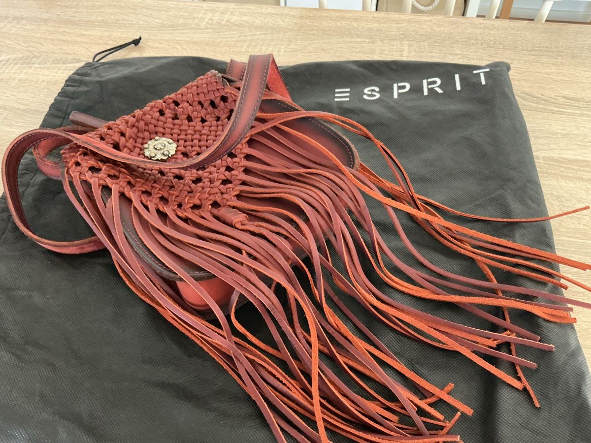 Esprit Taschen für Damen: Handtasche Cowgirl oder Bikerlady echtes Leder – Neu (gemäss Beschreibung) aus Honau von sunneschy08 3