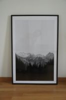 Berg-Bild im Rahmen, schwarz-weiss, 93.5 x 63 cm