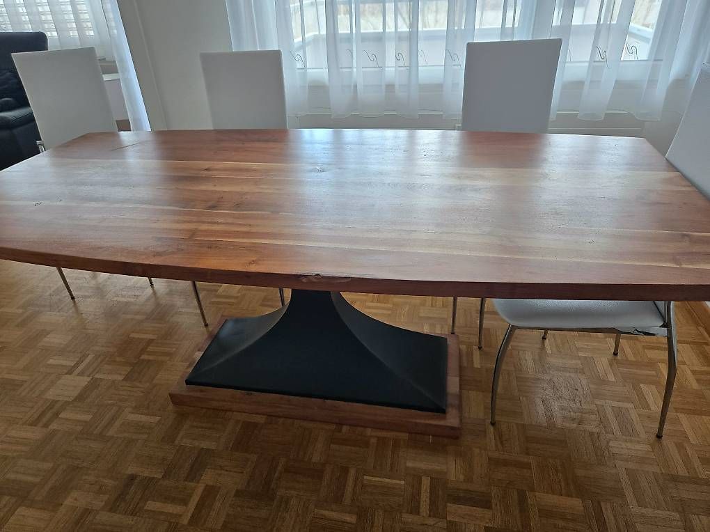 Tavoli: Esstisch aus Akazienholz – Usato da St. Gallen venduto da confusion01 1