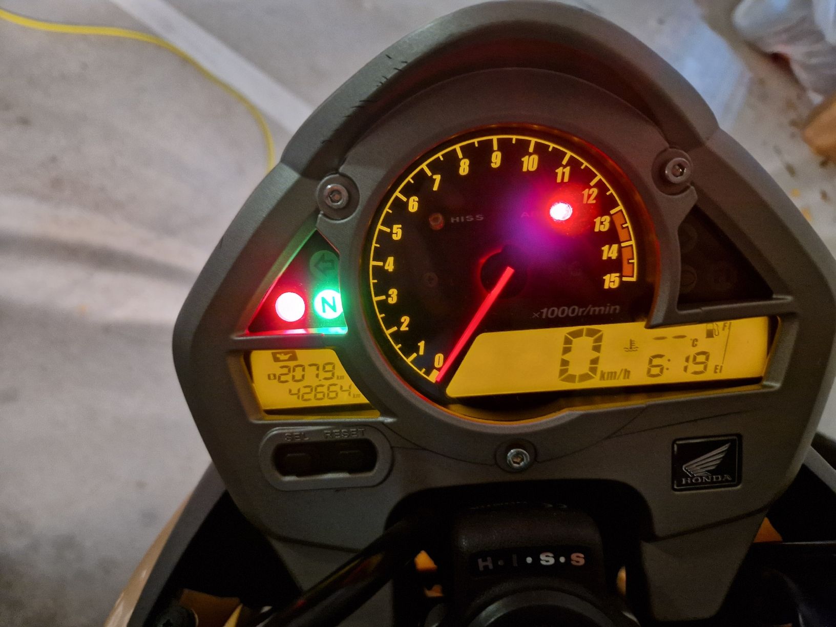 Honda Strada: Honda Hornet 600, Gold Edition – Usato da Grafenried venduto da ice_cream01 8