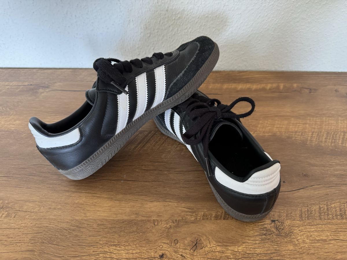 Adidas Scarpe da donna: Baskets Adidas Samba Noires T. 38 2/3 – Usato da Brügg BE venduto da Goob 2