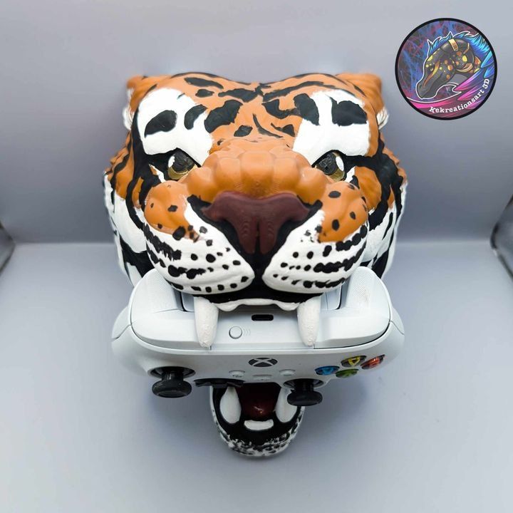 Autres décorations & accessoires: Tiger Controller-Halter – Gaming Ständer 3D-Druck – Neuf avec emballage d'origine à Dietikon par You_Want_We_Print 1