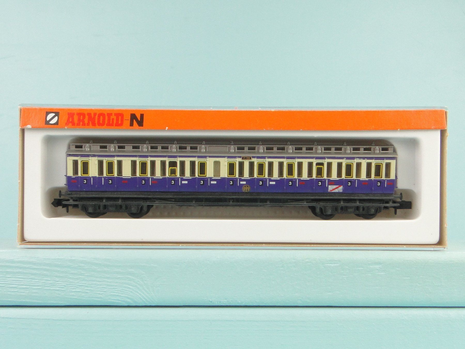 Arnold Modelleisenbahnen: Arnold 3395 Spur N Abteilwagen 3 Kl. – Gebraucht aus Bülach von Albitrain 2