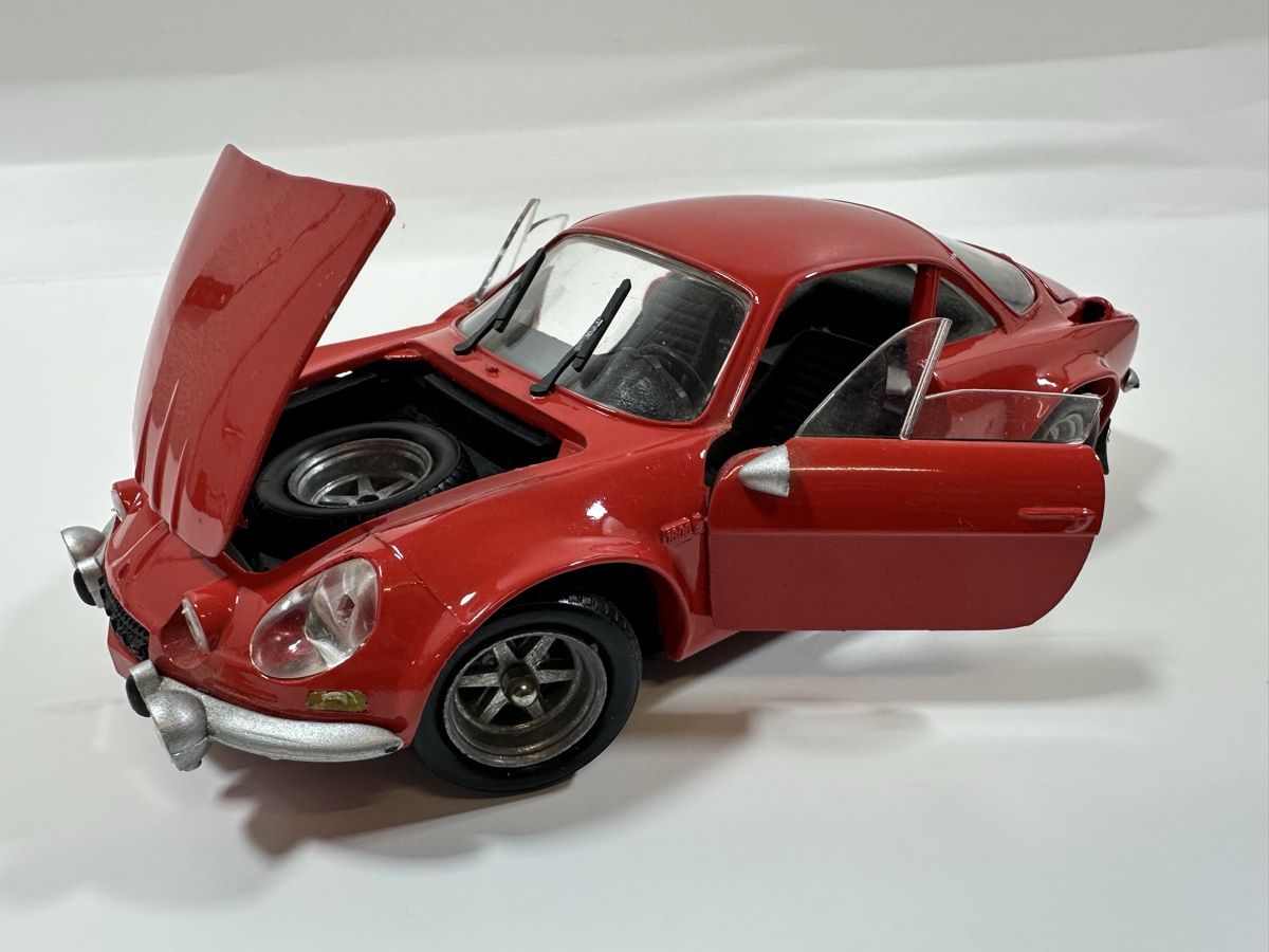 Alpine Modellini d'auto: Alpine Renault 1600 S 1:20, rot, MACADAM – Usato da Zofingen venduto da rf9_x2xt 8