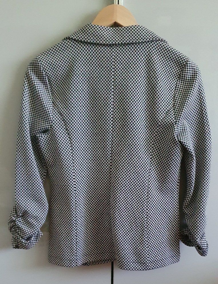 Giacche: Sweat-Blazer, StreetOne, Gr. 34 – Nuovo (secondo la descrizione) da Unterentfelden venduto da LookoutMt 1