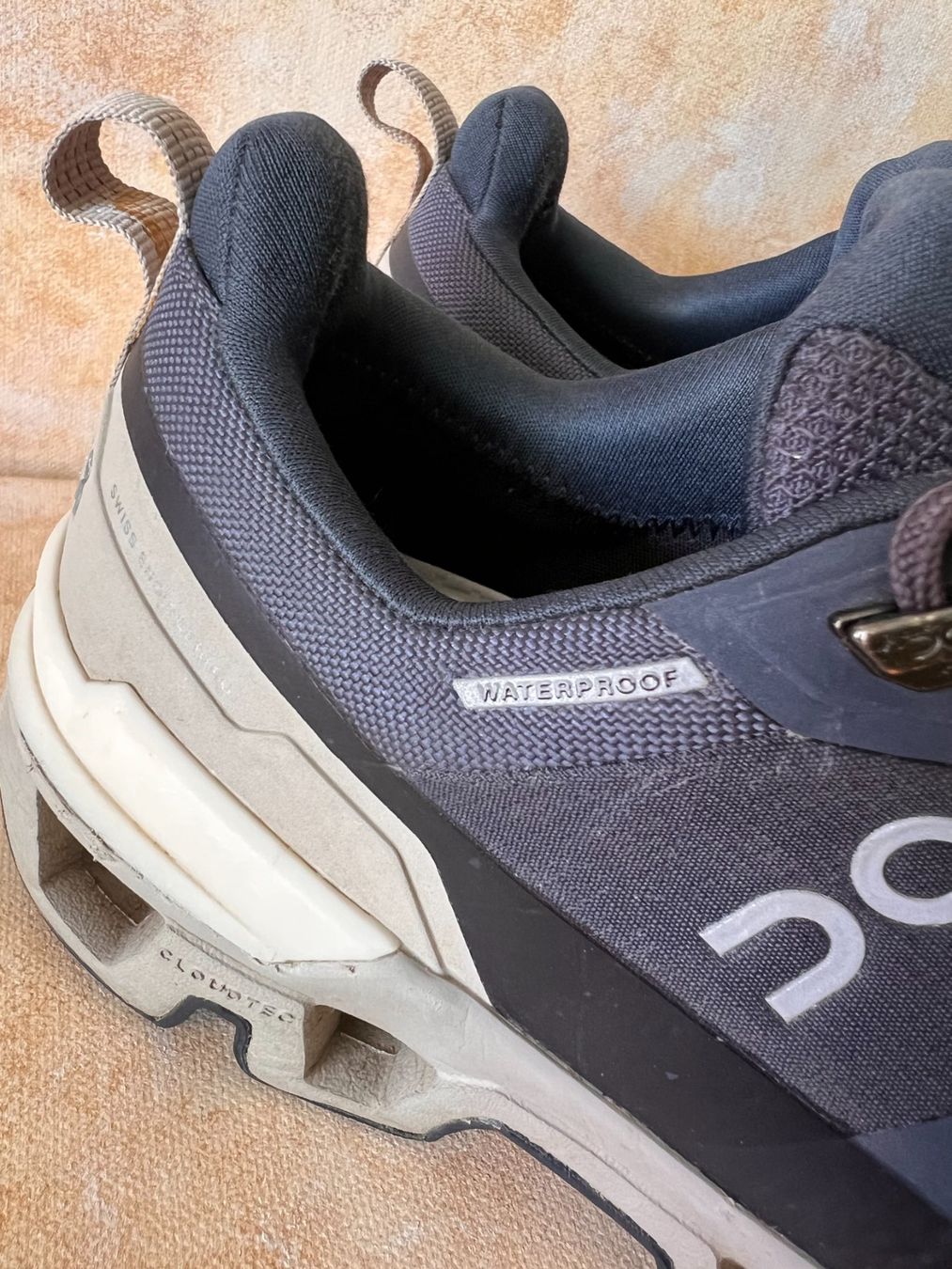 On Chaussures femmes: ON Wanderschue – D'occasion à Schwerzenbach par jel_k9pm 3